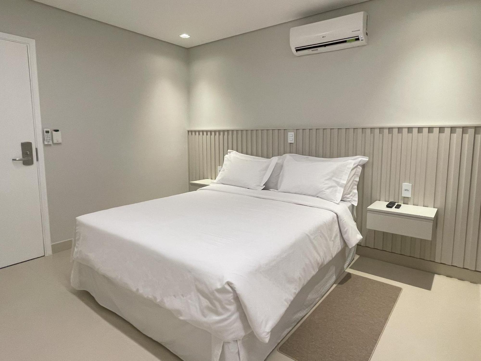Estoril Hotel Marília Buitenkant foto