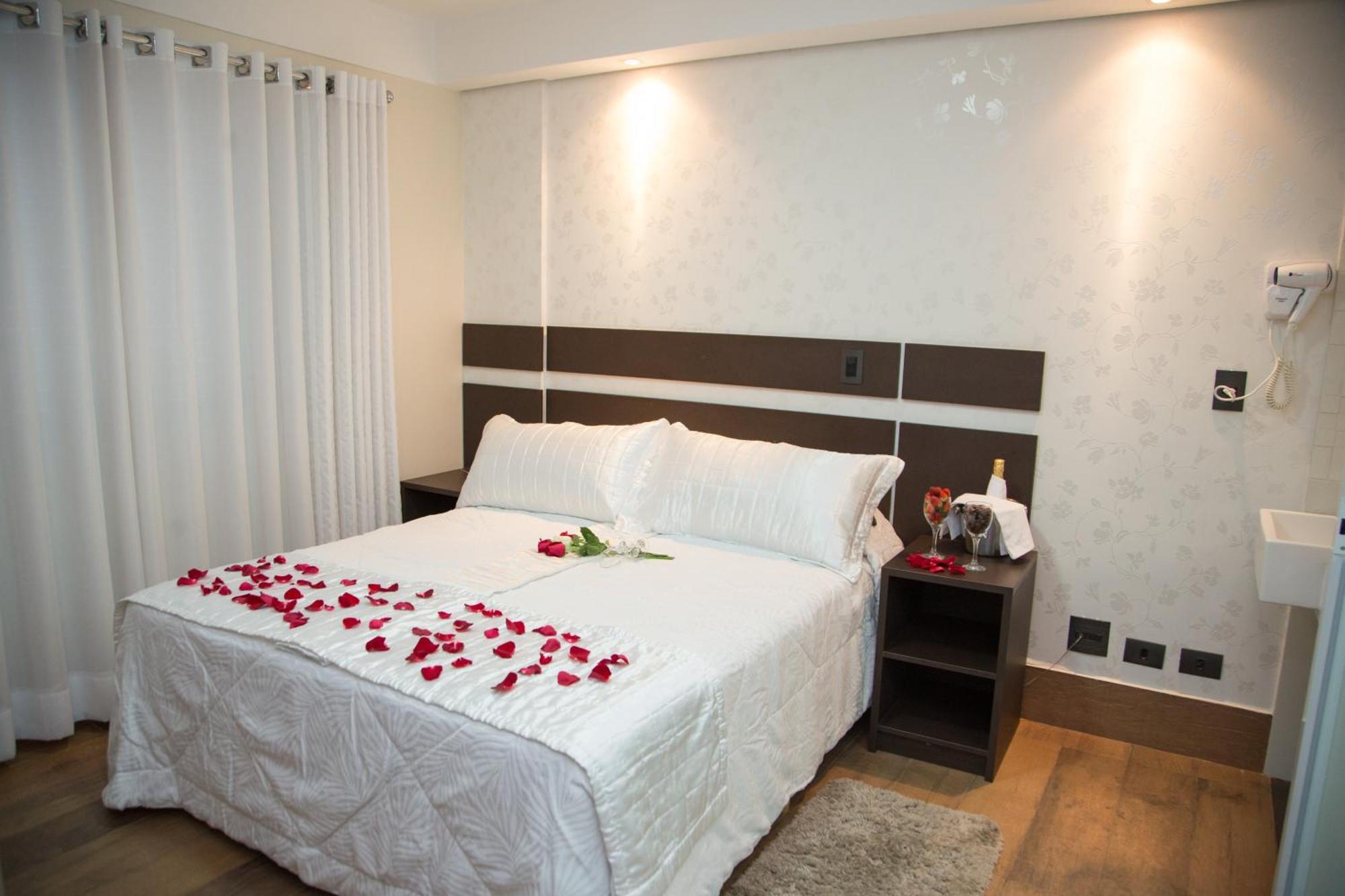 Estoril Hotel Marília Buitenkant foto