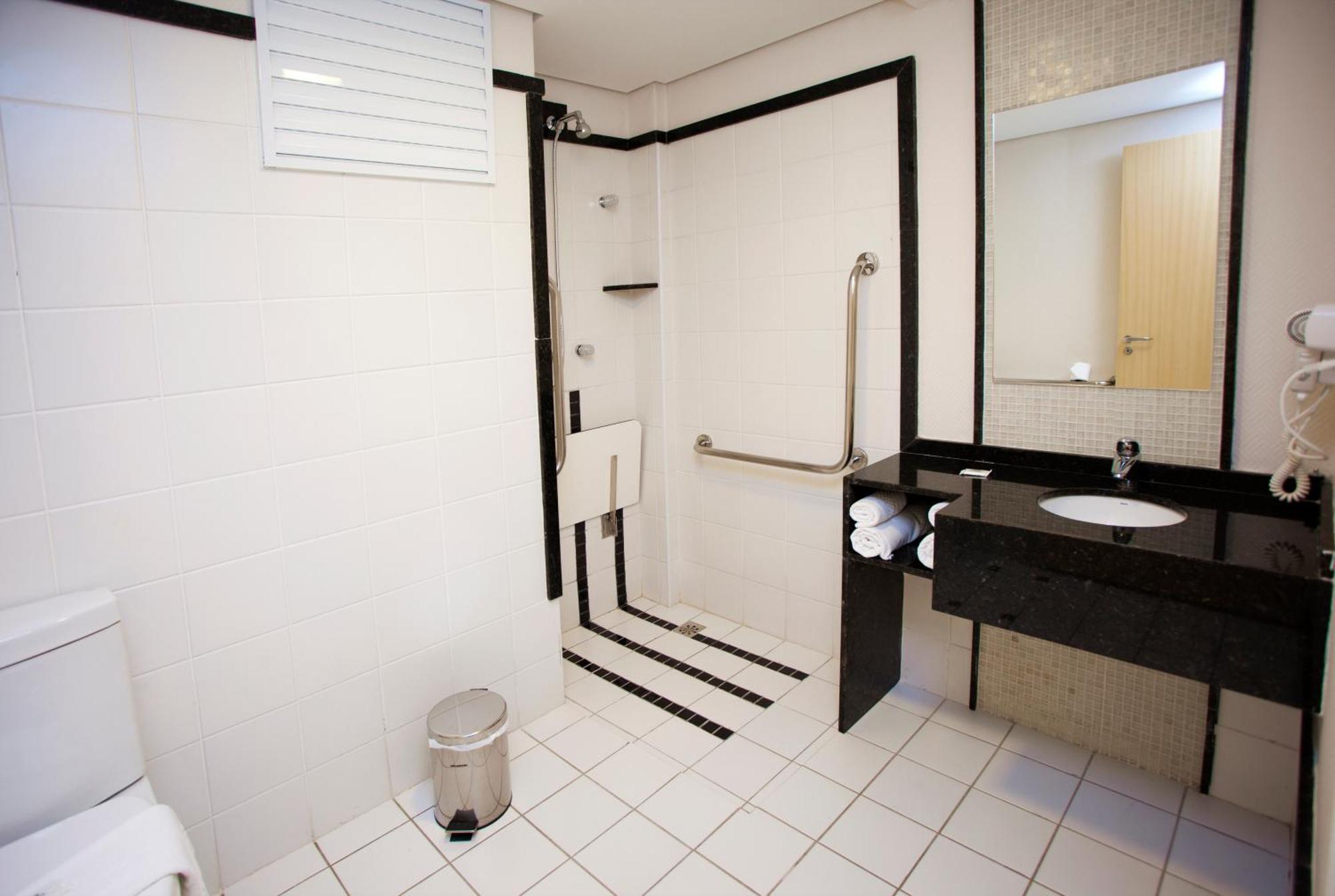 Estoril Hotel Marília Buitenkant foto